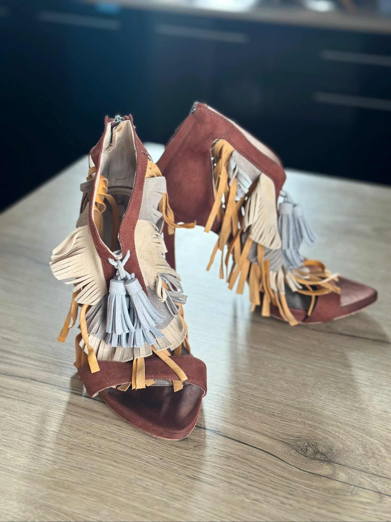 Zara hakken sandalen met franjes – Tricolor Edition (leer) – photo 4